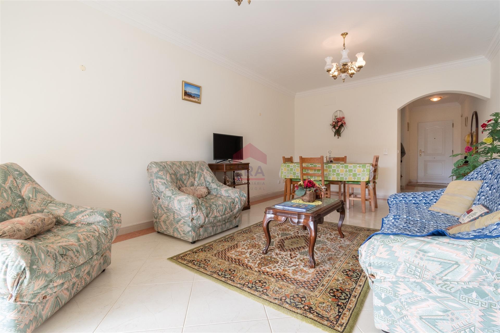 Apartamento T2 Venda em Quarteira,Loulé
