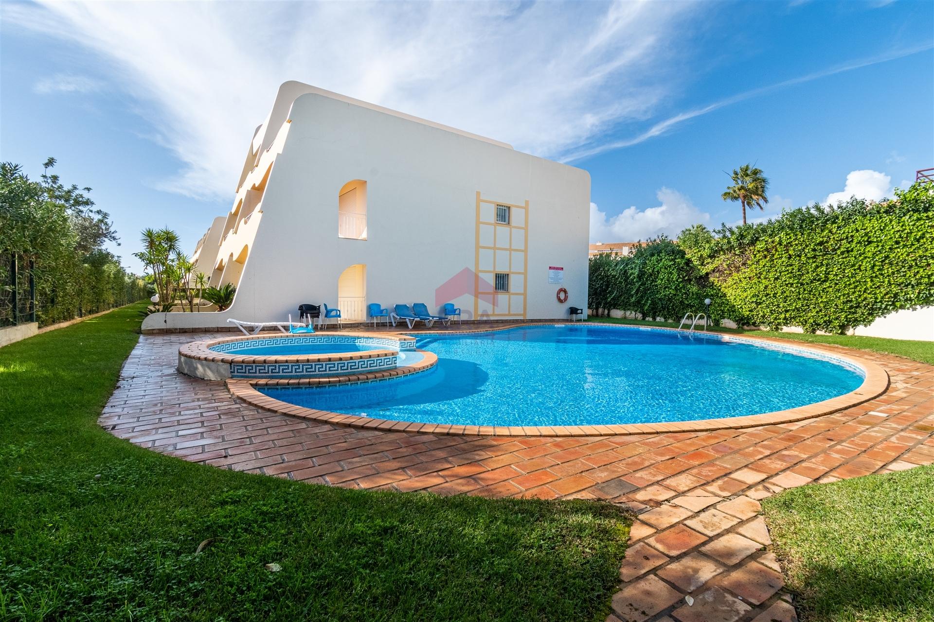 Apartamento T2 Venda em Quarteira,Loulé
