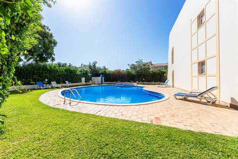 Apartamento T2 Venda em Quarteira,Loulé