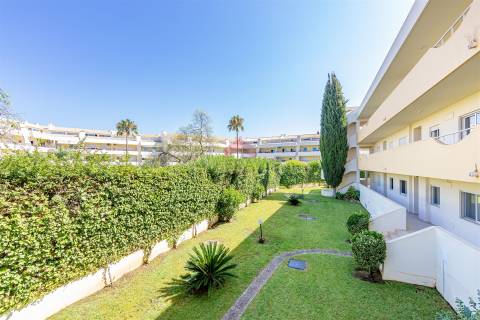 Apartamento T2 Venda em Quarteira,Loulé