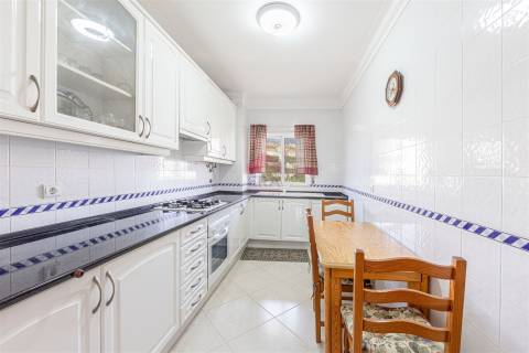 Apartamento T2 Venda em Quarteira,Loulé