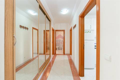 Apartamento T2 Venda em Quarteira,Loulé