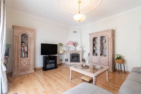 Moradia T3 Venda em Quarteira,Loulé