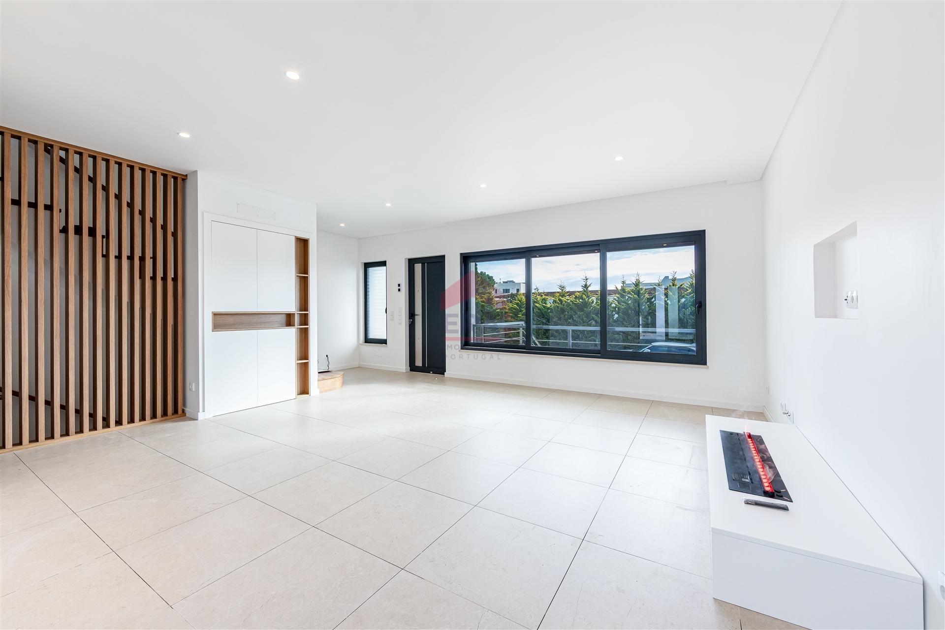 Moradia em Banda T3 Venda em Montenegro,Faro