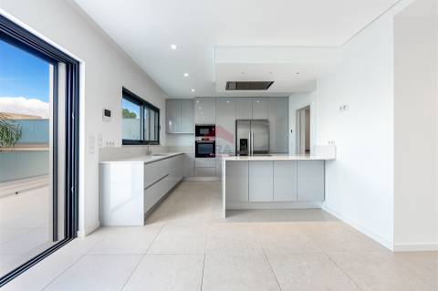 Moradia em Banda T3 Venda em Montenegro,Faro