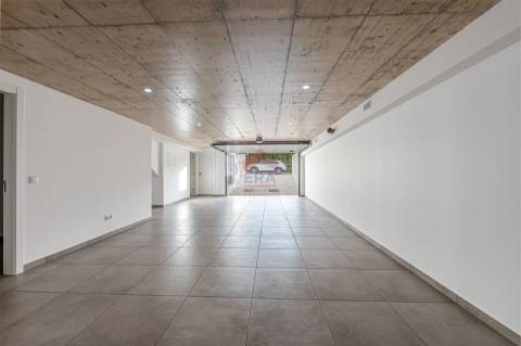 Moradia em Banda T3 Venda em Montenegro,Faro