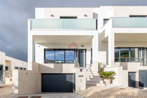 Moradia em Banda T3 Venda em Montenegro,Faro