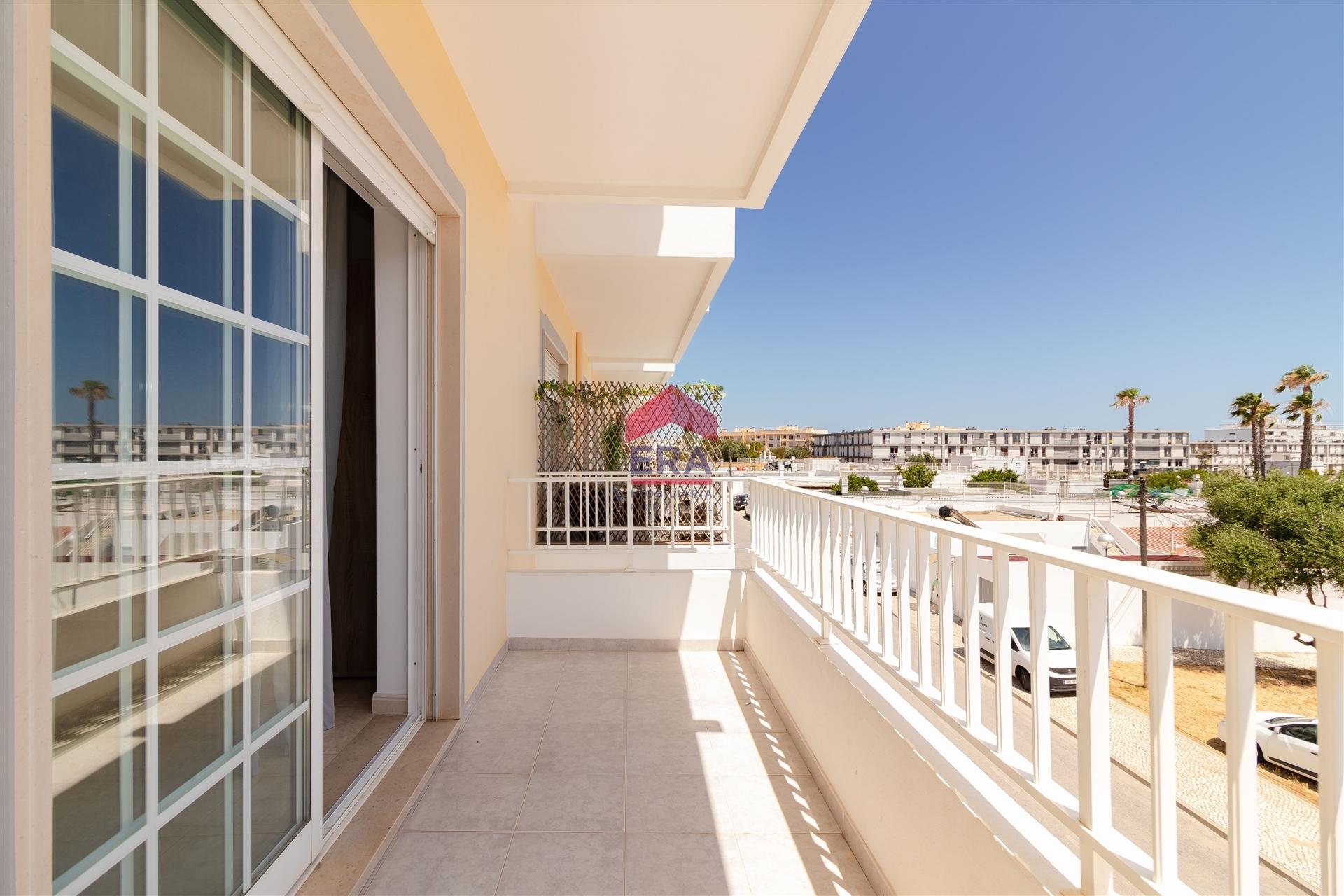 Apartamento T3 Venda em Quelfes,Olhão