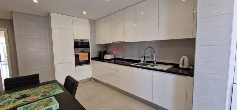 Apartamento T3 Venda em Quarteira,Loulé