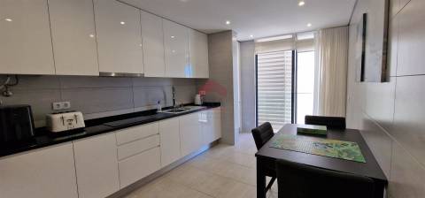 Apartamento T3 Venda em Quarteira,Loulé