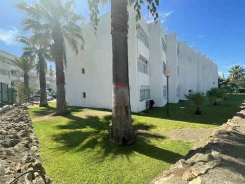 Apartamento T0 Venda em Quarteira,Loulé