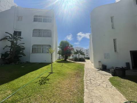Apartamento T0 Venda em Quarteira,Loulé