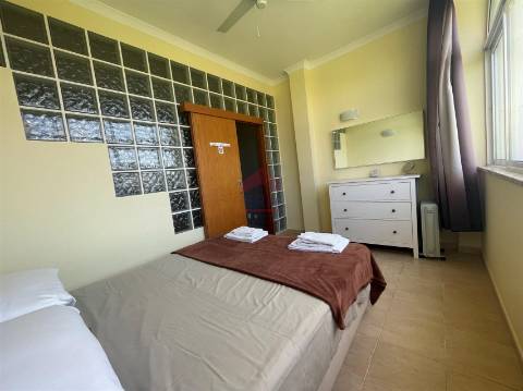 Apartamento T0 Venda em Quarteira,Loulé