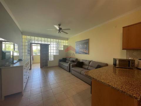 Apartamento T0 Venda em Quarteira,Loulé