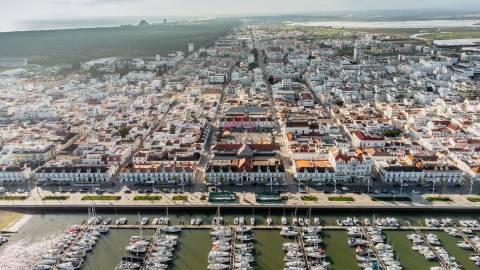 Moradia em Banda T5 Venda em Vila Real de Santo António,Vila Real de Santo António