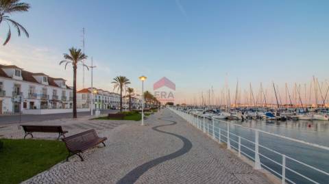 Moradia em Banda T5 Venda em Vila Real de Santo António,Vila Real de Santo António