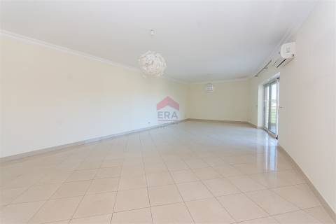 Apartamento T3 Venda em Quarteira,Loulé