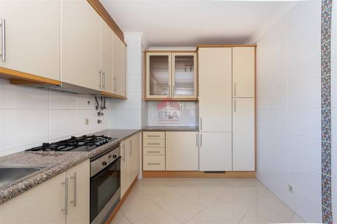 Apartamento T3 Venda em Quarteira,Loulé