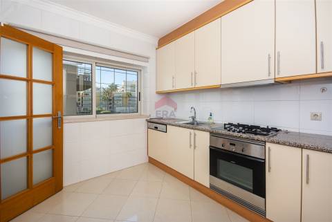 Apartamento T3 Venda em Quarteira,Loulé