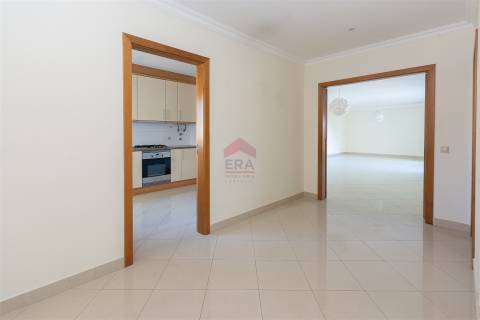 Apartamento T3 Venda em Quarteira,Loulé