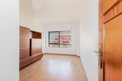 Apartamento T5 Venda em Faro (Sé e São Pedro),Faro