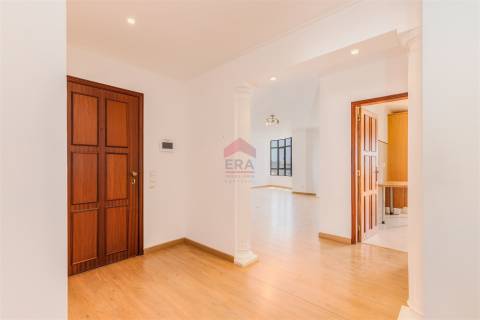 Apartamento T5 Venda em Faro (Sé e São Pedro),Faro