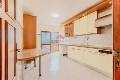 Apartamento T5 Venda em Faro (Sé e São Pedro),Faro