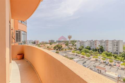 Apartamento T5 Venda em Faro (Sé e São Pedro),Faro