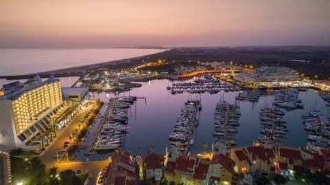 Moradia em Banda T3 Venda em Quarteira,Loulé