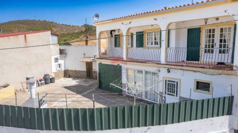 Moradia T2 Venda em Alte,Loulé