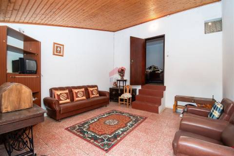 Moradia Geminada T3 Venda em Salir,Loulé