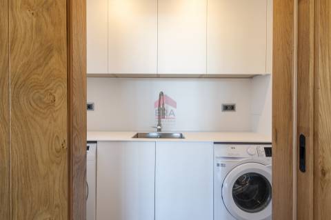 Moradia T5+2 Venda em Quarteira,Loulé