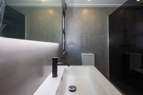 Moradia T5+2 Venda em Quarteira,Loulé