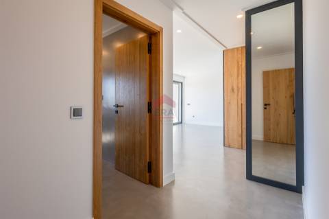 Moradia T5+2 Venda em Quarteira,Loulé