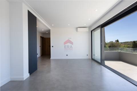 Moradia T5+2 Venda em Quarteira,Loulé