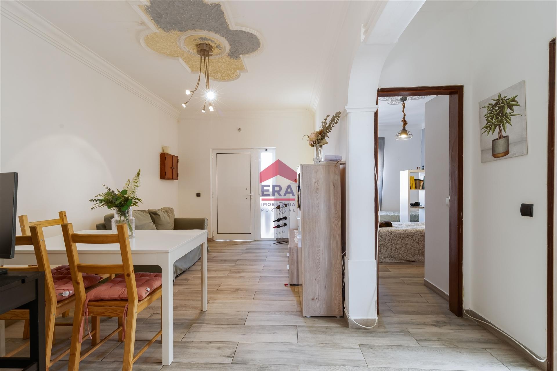 Apartamento T2 Venda em Quelfes,Olhão