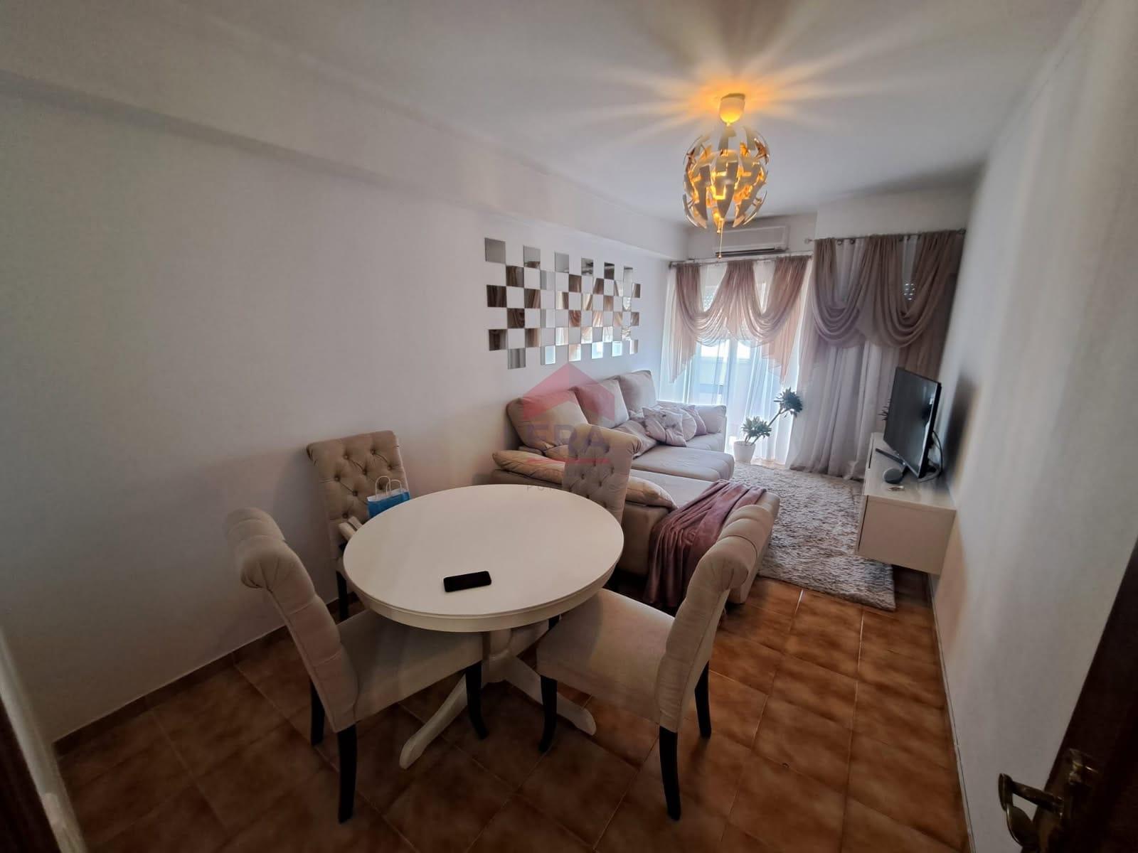 Apartamento T2 Venda em Quarteira,Loulé