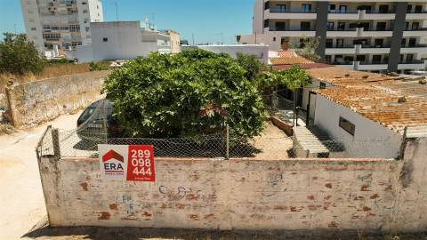 Moradia T2 Venda em Faro (Sé e São Pedro),Faro