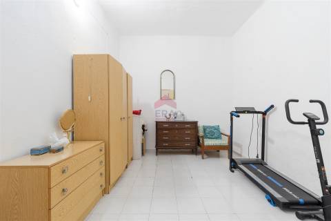 Moradia T2 Venda em Faro (Sé e São Pedro),Faro