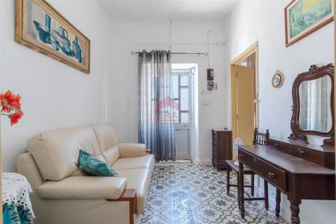 Moradia T2 Venda em Faro (Sé e São Pedro),Faro