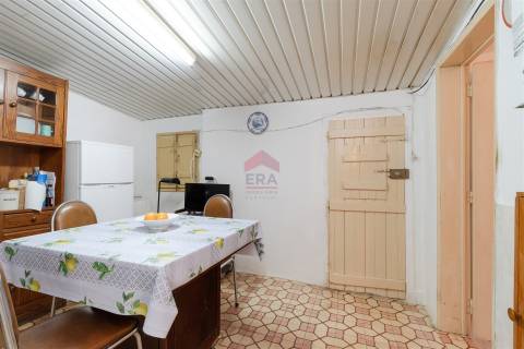 Moradia T2 Venda em Faro (Sé e São Pedro),Faro