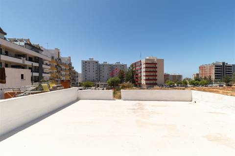 Moradia T2 Venda em Faro (Sé e São Pedro),Faro