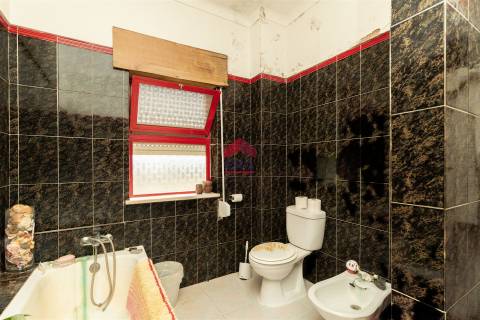 Moradia T4 Venda em Quelfes,Olhão