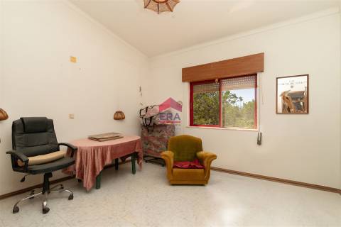 Moradia T4 Venda em Quelfes,Olhão