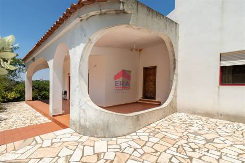 Moradia T4 Venda em Quelfes,Olhão