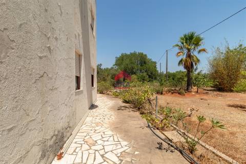 Moradia T4 Venda em Quelfes,Olhão