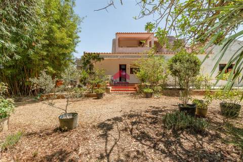 Moradia T4 Venda em Quelfes,Olhão