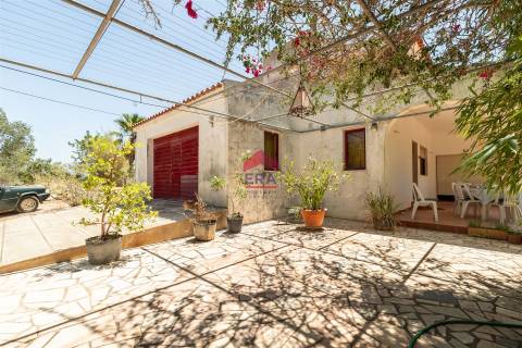 Moradia T4 Venda em Quelfes,Olhão