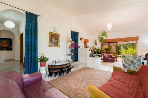 Moradia T4 Venda em Quelfes,Olhão
