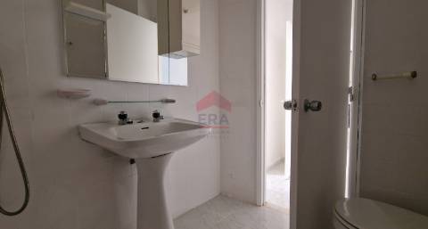 Apartamento T2 Venda em Quarteira,Loulé